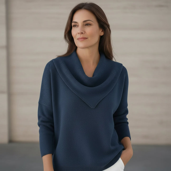 Liora | Warm Sweater with a Soft Collar